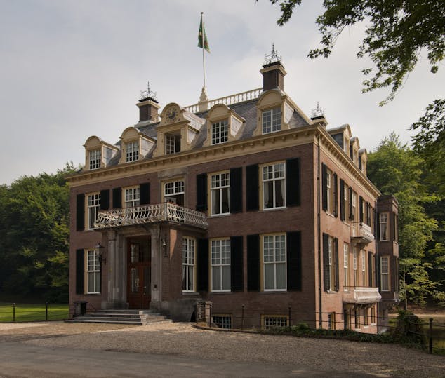 Arnhem - Rondleiding of bezoek op eigen gelegenheid