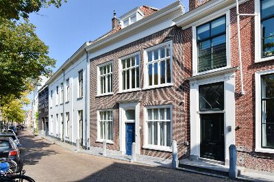 Delft - Oude Delft 4